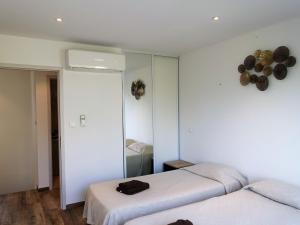 Appartements Apartment Les Jardins d'Eve-2 by Interhome : photos des chambres