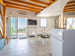 Apartment Le Front de Mer-5 by Interhome