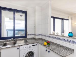 Apartment Balcón al Mar by Interhome