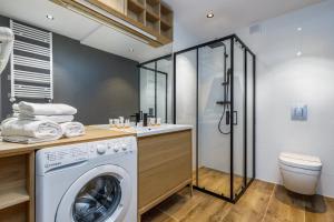 Modern Spacious Apartment Baltin Blu by Renters