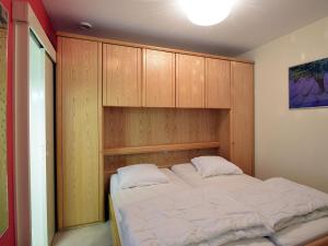 Refined Seaview Apartment