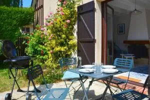 Cottage with large garden 15 minutes walk from the beach - Saint-Pierre-Azif