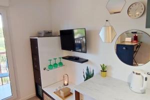 MANHATTAN Studio climatisé Balcon Ensoleillé Parking Nord Montpellier