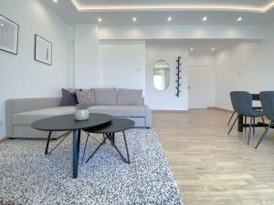 Phaedrus Living: Nicosia Downtown Flat 704