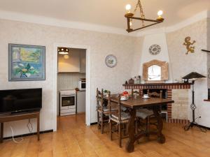 Apartment Cathy-3 by Interhome
