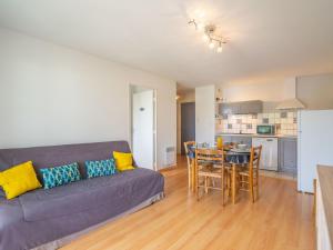 Appartements Apartment Les Hautes Folies-8 by Interhome : photos des chambres