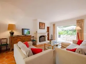 Villa Les Petits Louvans by Interhome - 圣艾格夫