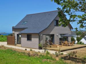 Maisons de vacances Holiday Home Wooden House by Interhome : photos des chambres