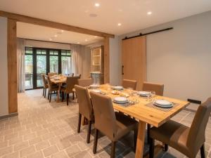 Holiday Home Huyze Ter Bercken with swimming pond by Interhome