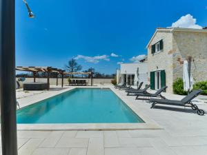 Villa Violet by Interhome 