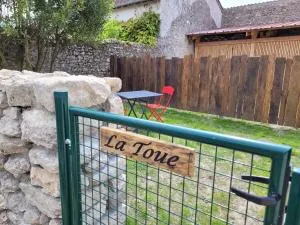 Gîte La Toue - 马斯利维