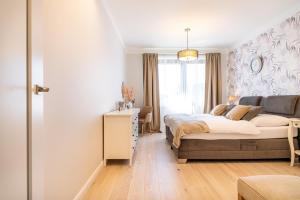 ApartamentySnu, Słoneczny Glam z parkingiem, Centrum