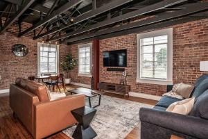 The Loft at 113 - Gateway to the North Texas Hill Country