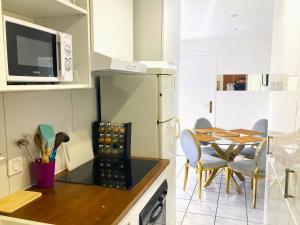 Blue Summer Vibes - Apartment 6 - AC, parking, beach at 50m, SPA discnt