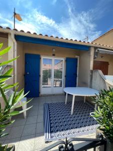 Petite maison de vacances au bord de leau