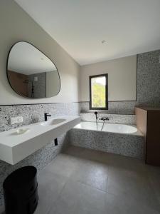 Hotels Le Petit Hotel de Pianottoli-Caldarello : photos des chambres