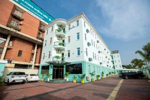 Providha Hotel & Suites