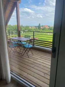 La Clé des Vignes 2 - 希伯维列