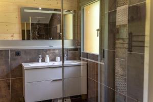 Chalet au coeur du Jura à 5min de la plage de Clairvaux