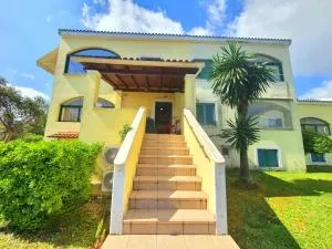 BELLA'S HOUSE - 科梅诺