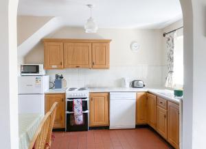 Sweetbriar Holiday Cottage by Trident Holiday Homes