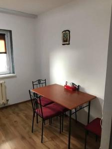 Apartament Central la 2 pasi de plaja