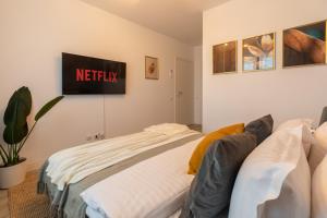 Stunning 1BR Retreat in North District