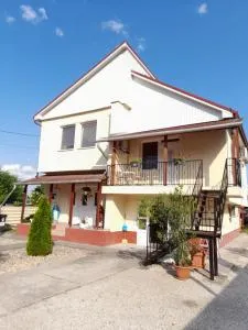 Napsugár vendégház - Polgár