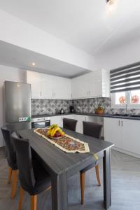 Alex Luxury Downtown House