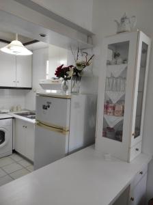 Phillys sea side apartment