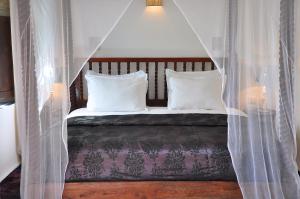 Riad Les Remparts De Fès