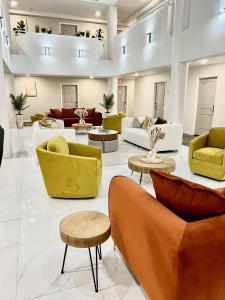 Hotel Aluxor SFO, Shuttle Service