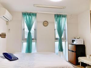 Shinjuku 新宿徒步圈!西新宿!都厅!新宿中央公园!2分钟步行到地铁!高速无限制网络!精致公寓Autolock!104