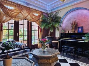 Riad Agraba, 1001 nights