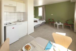 Les Clefs du Roy by Popinns