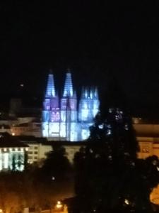 AtuaireHome Gran apartamento con vistas a la Catedral de Burgos