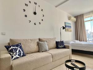 Lighthouse - Private apartment - BSR -2