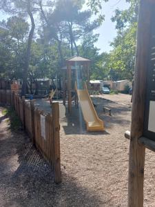 Campings domaine de la sainte baume : photos des chambres
