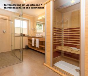 Superior Two-Bedroom Apartment with Mountain View room in Alpenhof Apartments