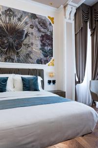 Queen Cattleya Suite