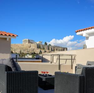 THIRAMENOUS RESIDENCE