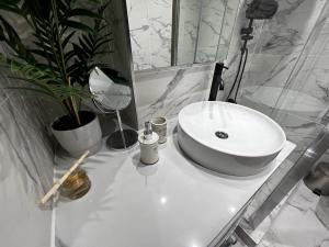 Urban Gem by Homebrain