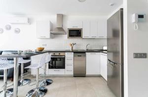 Monterey House Playa Blanca