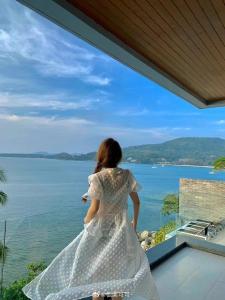 卡马拉一线海景别墅6卧室直通海滩