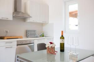 OliveUm Apartments
