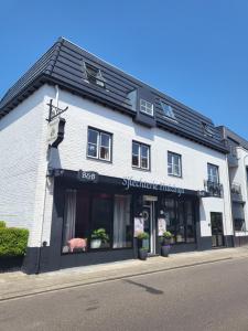 B&B SJLAOPE BIEJ DE SJLÈCHTER (slapen bij de slager)