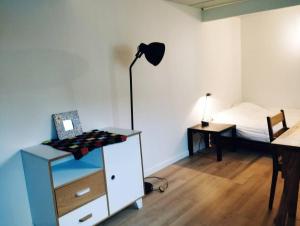 Chambre indépendante avec SDB sur jardin, au calme