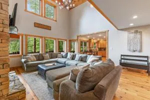 Stone Mountain Lodge - Trade