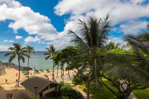 One-Bedroom Ocean View room in Waikiki Shore by Outrigger