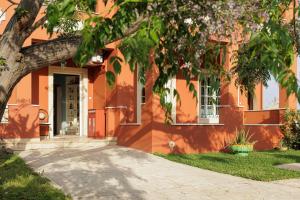 HOMELY 2BD APT IN DASSIA